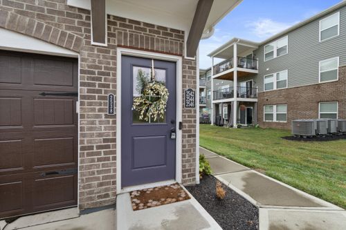 2538 Elyria Ct, Crescent Springs, KY, 41017-1566 | Card Image