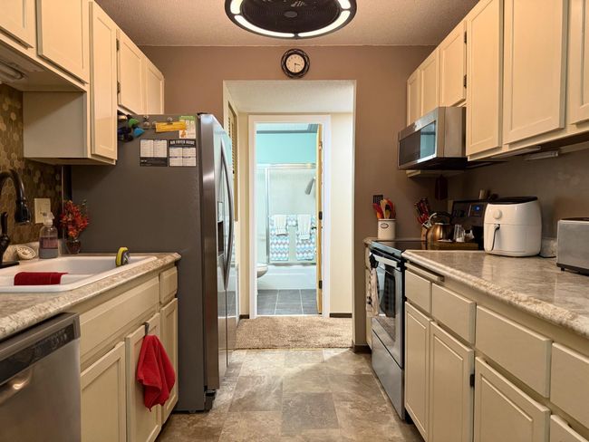 APT-208 - 120 Demont Ave E, Condo with 2 bedrooms, 2 bathrooms and null parking in Little Canada MN | Image 8