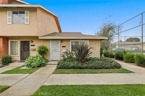 15940 Silvertip Ct, Fountain Valley, CA, 92708-1230 | Card Image