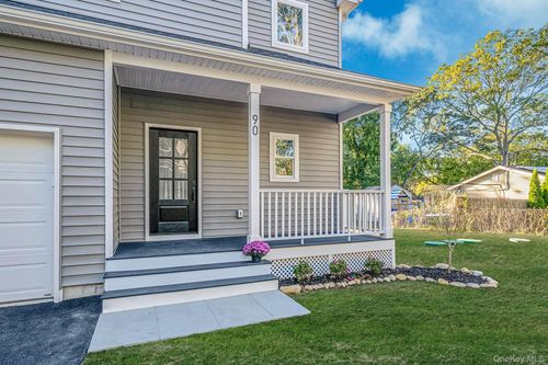 90 Yaphank Ave, Brookhaven, NY, 11719-9511 | Card Image