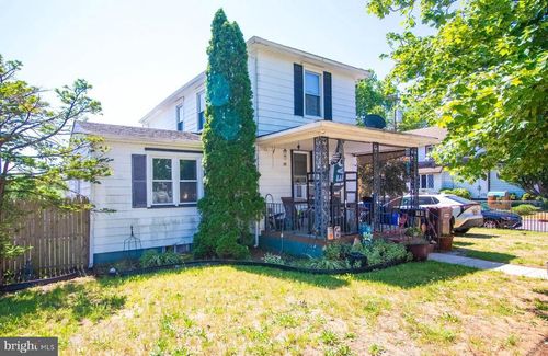 100 Grant St, RIVERSIDE, NJ, 08075-3724 | Card Image