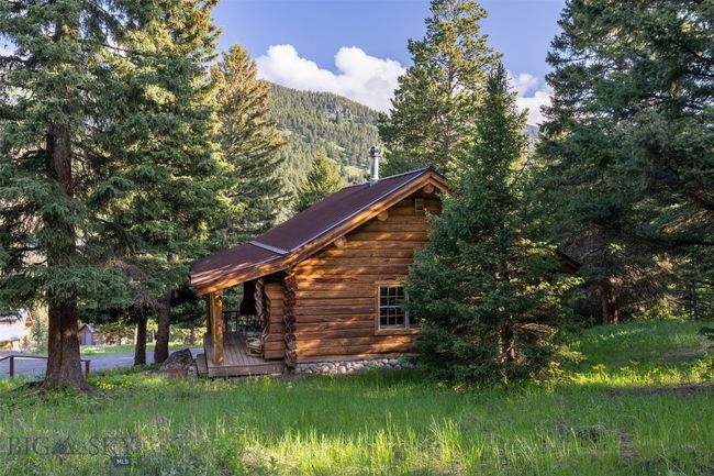49824 Gallatin Rd, House other with 5 bedrooms, 3 bathrooms and null parking in Gallatin Gateway MT | Image 36
