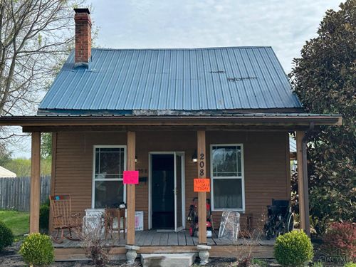 208 Walnut St, Williamsburg, OH, 45176 | Card Image