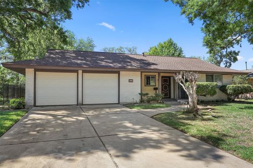 1927 Ramada Dr, Houston, TX, 77062-6111 | Card Image