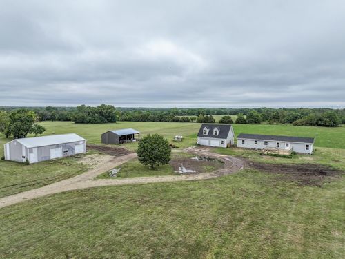 2120 Sw 63rd Ter, El Dorado, KS, 67042-7966 | Card Image
