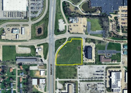 0 E 65th St, Davenport, IA, 52807 | Card Image