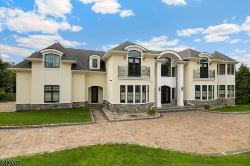 2 Brighton Ct, Livingston, NJ, 07039-4226 | Card Image