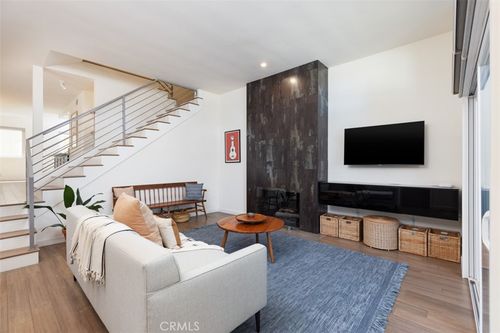 1030 Palo Verde Ave, Long Beach, CA, 90815-4728 | Card Image