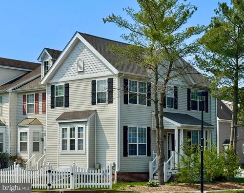 656 Venue Dr, DOVER, DE, 19901-4305 | Card Image