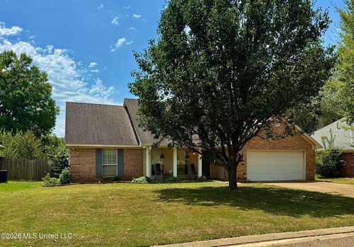 895 Windward Dr, Richland, MS, 39218-9589 | Card Image