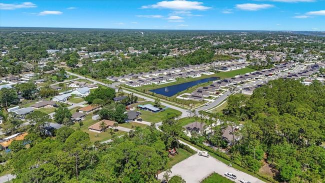 2732 Alamanda Dr, House other with 3 bedrooms, 2 bathrooms and null parking in Edgewater FL | Image 38