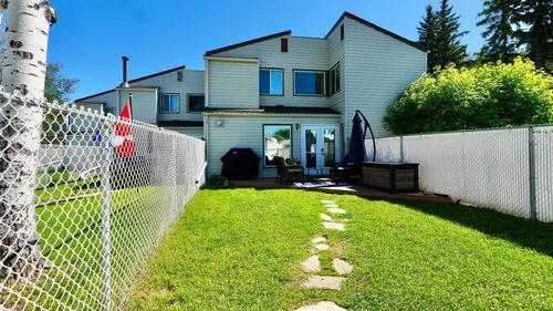 15-8205 98 St, Peace River, AB, T8S1A2 | Card Image