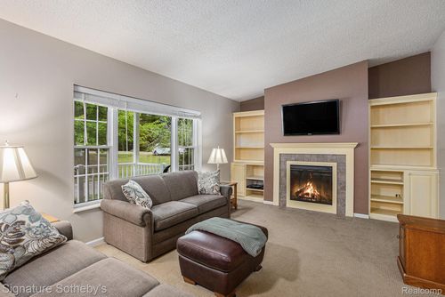 1511 Laurel Ln, Farwell, MI, 48622-8722 | Card Image