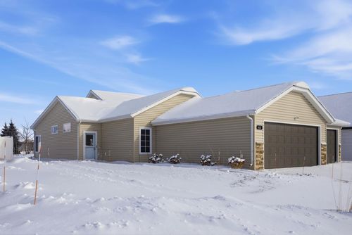 412 38th Ave E, West Fargo, ND, 58078-5461 | Card Image