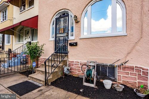 92 Springton Rd, UPPER DARBY, PA, 19082-4823 | Card Image