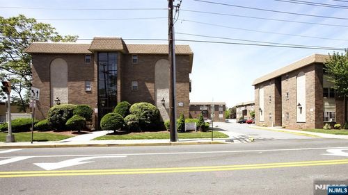205 Bergen Tpke, Ridgefield Park, NJ, 07660-2336 | Card Image