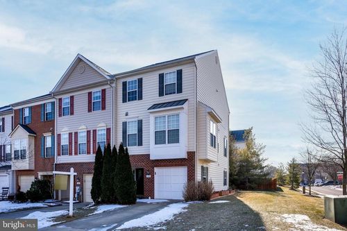 100 Penwick Cir, FREDERICK, MD, 21702-5106 | Card Image