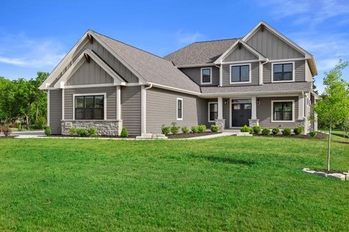 N65W34963 Baltic Pass, Oconomowoc, WI, 53066-1887 | Card Image