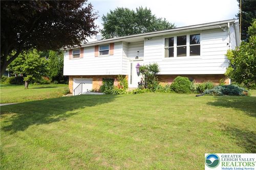 3020 Fairbanks St, Allentown, PA, 18103-7028 | Card Image