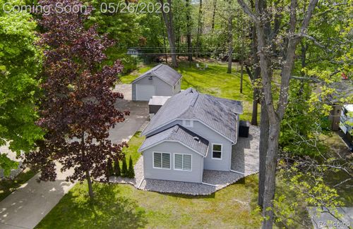 6281 Waldon Rd, Clarkston, MI, 48346-2241 | Card Image