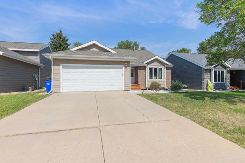 1214 Range View Cir, RAPID CITY, SD, 57701-2103 | Card Image