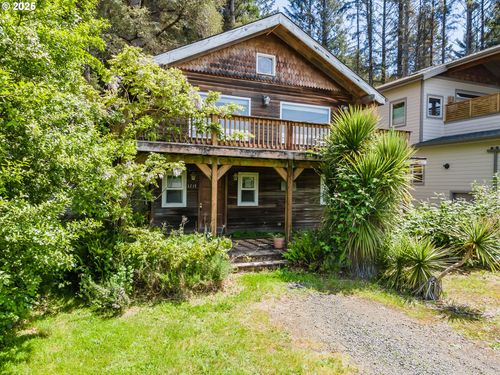3715 Coho Pl, Cannon Beach, OR, 97110-2054 | Card Image