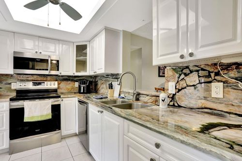 101-7301 Nw 18th St, Margate, FL, 33063-6857 | Card Image