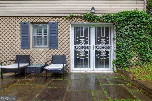 b-6034 Chesterbrook Road, MCLEAN, VA, 22101 | Card Image