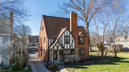 3616 Sutherland Rd, Shaker Heights, OH, 44122-5135 | Card Image