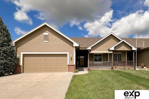 900 Maple St, Springfield, NE, 68059-3231 | Card Image