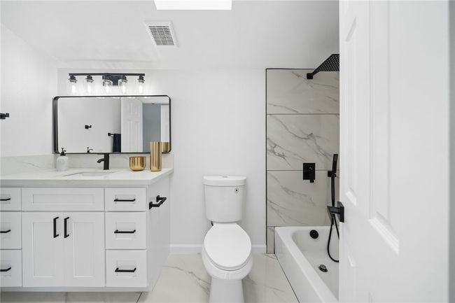 8026 Gribble St, House other with 5 bedrooms, 3 bathrooms and 4 parking in San Diego CA | Image 23