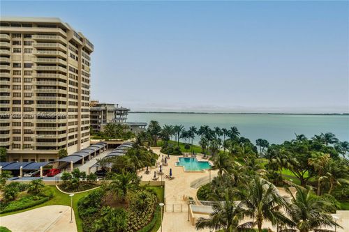 b703-2 Grove Isle Dr, Miami, FL, 33133-4119 | Card Image