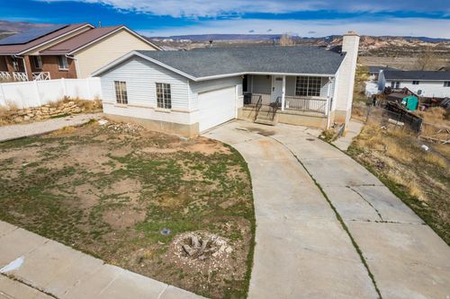 4558 W Valley Dr, Maeser, UT, 84078 | Card Image