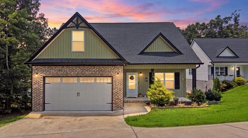 233 Eastview Cove Dr Se, Cleveland, TN, 37323-6916 | Card Image