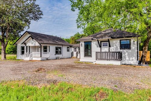 112 Gazley A & B Street, Smithville, TX, 78957 | Card Image