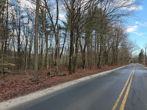 202 Brickyard Rd, Southampton, MA, 01073-9395 | Card Image