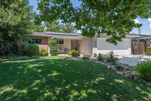 207 Thomas Dr, Los Gatos, CA, 95032-4039 | Card Image
