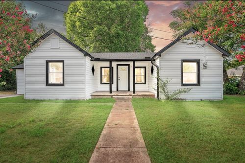 301 E Craven Ave, Waco, TX, 76705-1948 | Card Image