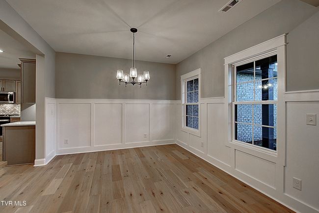 2442 Haystack Cir, House other with 4 bedrooms, 3 bathrooms and null parking in Piney Flats TN | Image 6