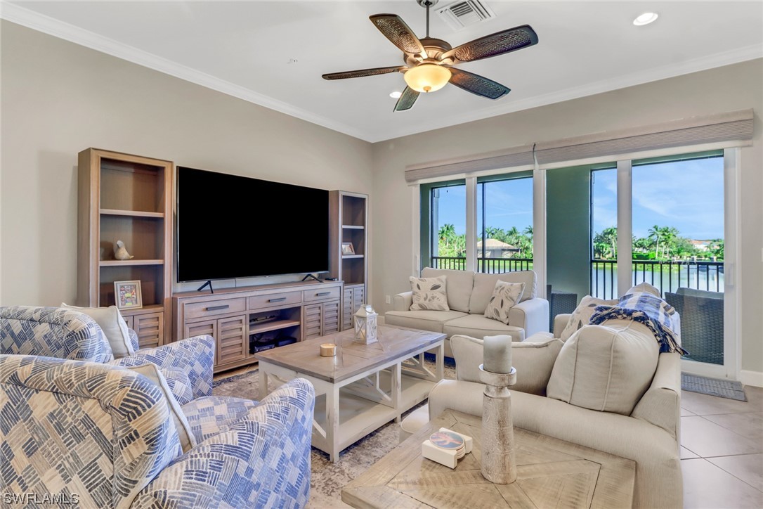 202 8081 Players Cove Dr, Inactive in Naples Zoocasa