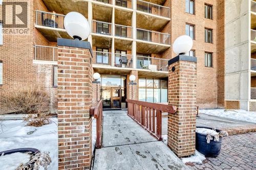 4944 Dalton Dr Nw, Calgary, AB, T3A2E6 | Card Image