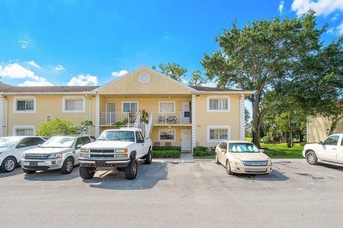 804 Palm Beach Trace Dr, Royal Palm Beach, FL, 33411-1268 | Card Image