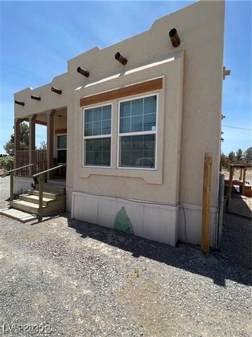 5360 Bonnie St, Pahrump, NV, 89048-8000 | Card Image