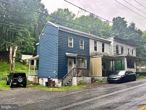 248-250-248 Mill Creek Ave, POTTSVILLE, PA, 17901-8635 | Card Image