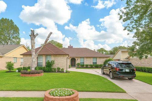 10006 Hibernia Dr, Houston, TX, 77088-2117 | Card Image