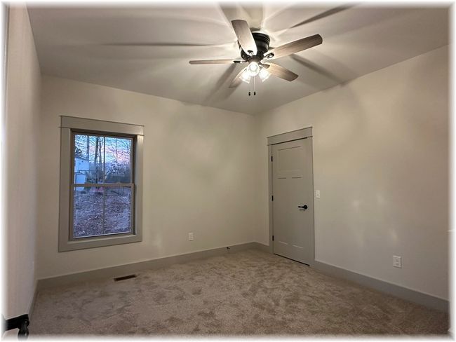 192 Jefferson Pl, House other with 3 bedrooms, 2 bathrooms and null parking in Walhalla SC | Image 16