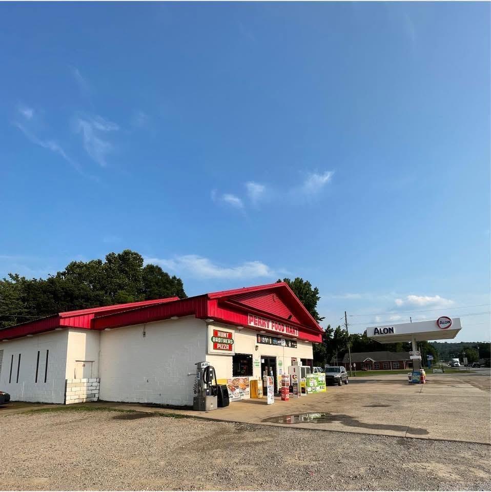 3388 Main St, Perry, AR 72125