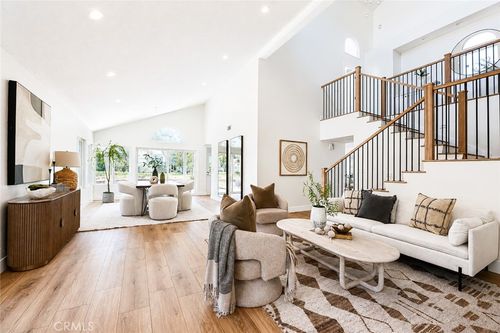 17-8 Del Rey, Irvine, CA, 92612-2960 | Card Image