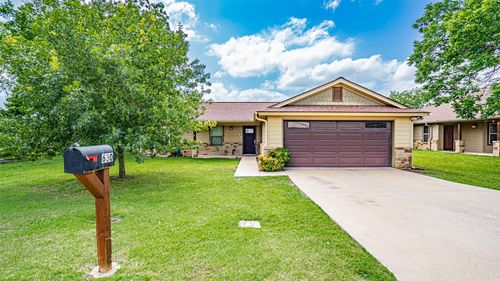 630 N Park St, Dublin, TX, 76446-1424 | Card Image