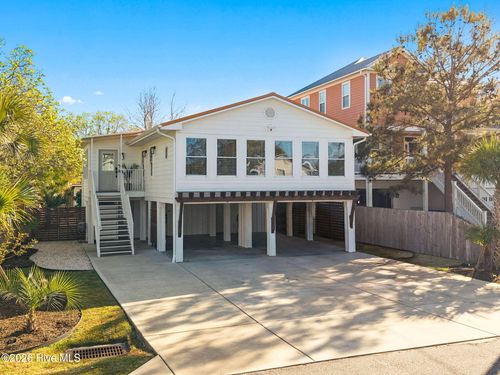 305 Sumter Ave, Carolina Beach, NC, 28428-5318 | Card Image